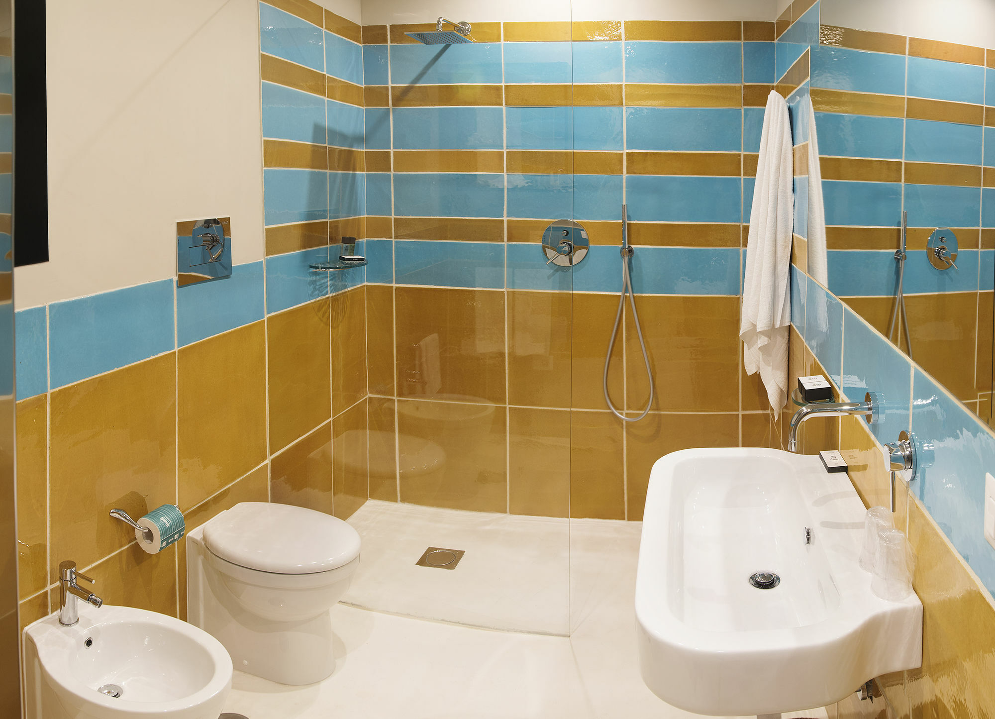 נאפולי Atelier Ines B&B Home Gallery מראה חיצוני תמונה